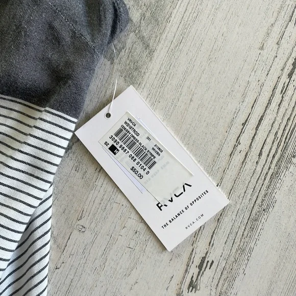 RVCA  Dress/ coverup - Picture 3 of 7